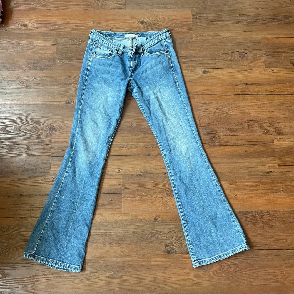 Levi’s Vintage Low rise 518s size 3